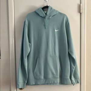 Nike Club Fleece Men’s Pullover Hoodie. NWOT